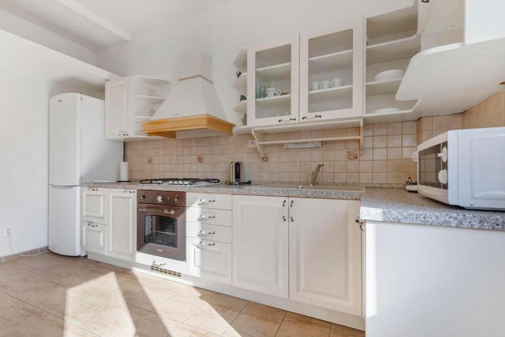 Exclusive Apartment In Centre Μπρατισλάβα Εξωτερικό φωτογραφία